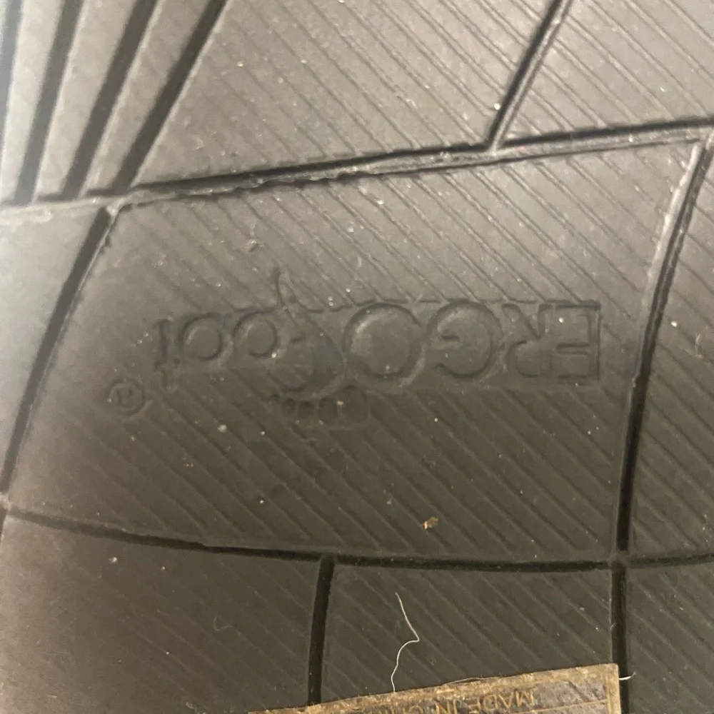 Ecco minimalist slip